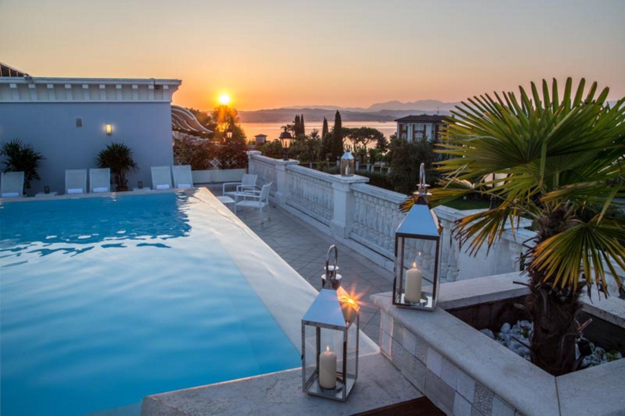 Palace Hotel Desenzano Desenzano del Garda Exterior foto