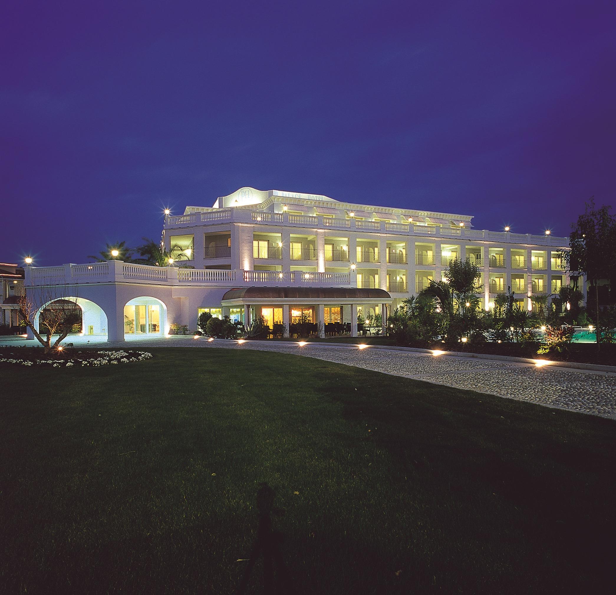 Palace Hotel Desenzano Desenzano del Garda Exterior foto